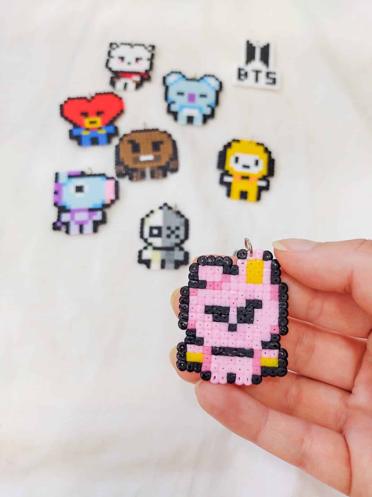 Chaveiro BTS BT21 Cooky k pop pixel art — ComandoGeek